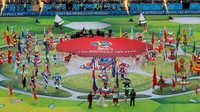 Sepelas opening ceremony, bergulir laga pertama Piala Dunia 2018 yang mempertemukan Rusia vs Arab Saudi. (Foto: Kai Pfaffenbach/Reuters)
