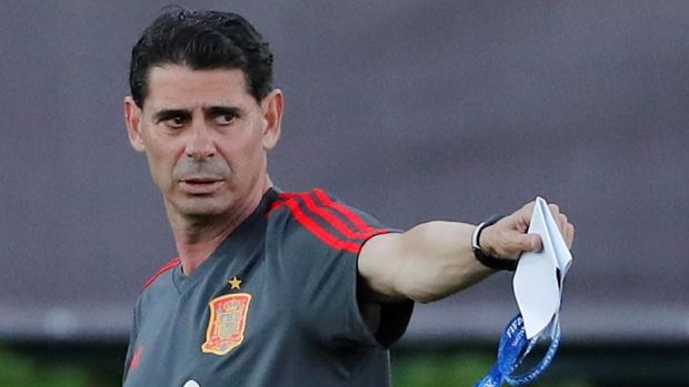 Pelatih timnas Spanyol Fernando Hierro ditunjuk mendadak menggantikan Julen Lopetegui jelang Piala Dunia.