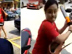 Sudah Salah Parkir, Wanita Memukul Petugas Dengan Kunci Setir Mobil Sudah Salah Parkir, Wanita Memukul Petugas Dengan Kunci Setir Mobil