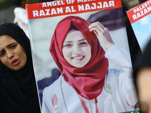 Baju Putih Razan al Najjar, Kode Penyelamat yang diabaikan Israel Baju Putih Razan al Najjar, Kode Penyelamat yang diabaikan Israel
