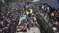 Begini Potret Mengerikan Mudik di Bangladesh