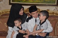 Cara Dude Harlino Temukan Minat dan Bakat Sang Anak