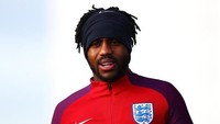 Bek Inggris Danny Rose menjadi pemain ketiga yang kena serangan rasis dari Montenegro. Federasi sepakbola Montenegro sampai meminta maaf kepada Inggris dan dunia atas perilaku suporternya. (Foto: Twitter @SkySportsNews)