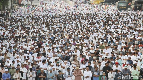 Melihat Suasana Salat Id 1439 H di Kawasan Jatinegara