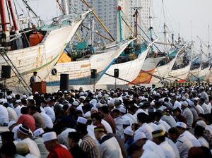 Potret Salat Id di Pelabuhan Sunda Kelapa