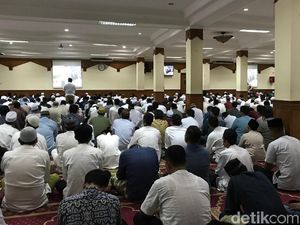 Khatib Masjid Sunda Kelapa Minta Budaya Saling Mencela Dihentikan