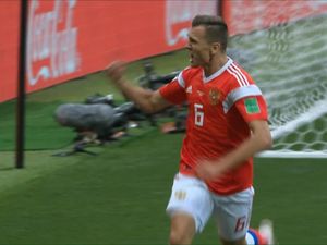 Dua Gol Cantik Cheryshev, Sang Super-sub Rusia