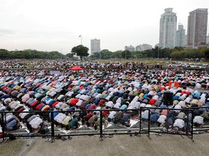 Foto: Menengok Khidmatnya Salat Idul Fitri di Manila Filipina