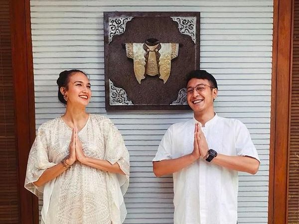 Gaya Lebaran Selebriti (1)
