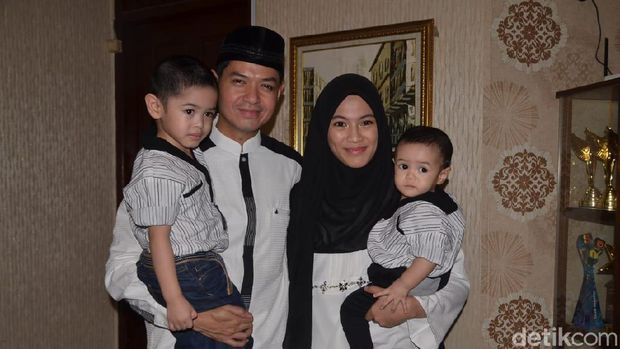 Dude Herlino dan Alyssa Soebandono