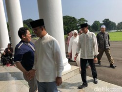 Gerindra Puji Anies-Sandi yang Tetap Senyum Saat Disoraki