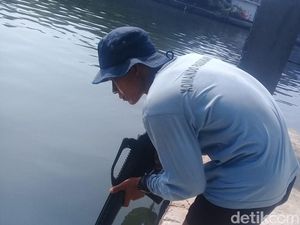 Saat Pasukan Katak Buru Buaya di Tanjung Priok Saat Pasukan Katak Buru Buaya di Tanjung Priok