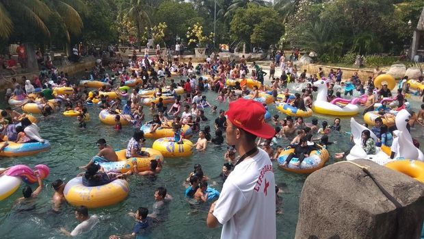 Hari Kedua Lebaran, 60 Ribu Pengunjung Padati Ancol