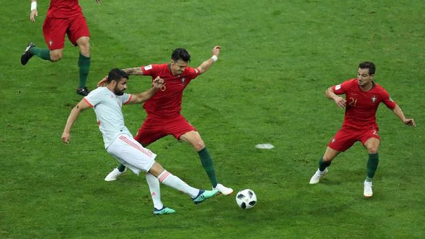 Diego Costa mencetak satu gol ke gawang Spanyol di babak pertama.