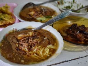 Resep Mie Ongklok Asli Wonosobo, Kini Jadi Warisan Budaya Takbenda Resep Mie Ongklok Asli Wonosobo, Kini Jadi Warisan Budaya Takbenda