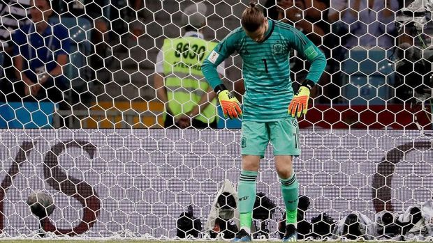 Gawang David De Gea tiga kali dibobol Cristiano Ronaldo.