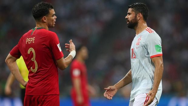 Diego Costa mencetak dua gol ke gawang Portugal.