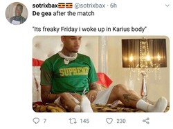 Apakah ini karena De Gea terbangun sebagai sosok Karius? (Foto: Twitter @sotrixbax)
