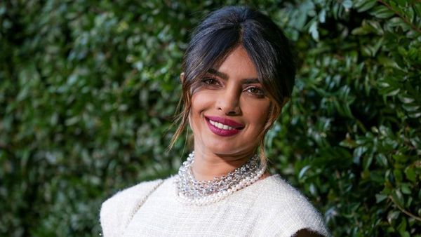 Rahasia Priyanka Chopra Selalu Tampil Fresh di Depan Kamera
