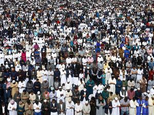 Potret Perayaan Idul Fitri di Inggris Hingga AS Potret Perayaan Idul Fitri di Inggris Hingga AS