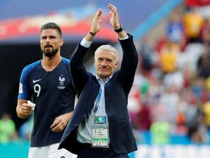 Didier Deschamps, Dulu Pembawa Air Kini Pemikul Harapan