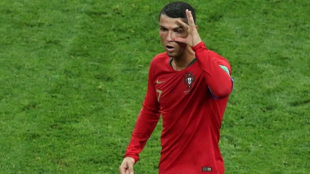 Cristiano Ronaldo menciptakan hattrick saat Portugal vs Spanyol.