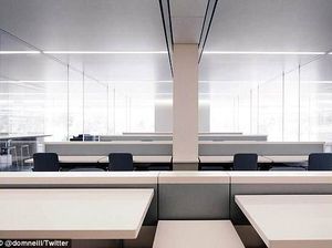 Semua Pegawai Apple Diminta Bekerja Sambil Berdiri, Kenapa?