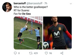 Jika dibandingkan dengan handball Luis Suarez saat menangkis tendangan Ghana, maka mana yang lebih baik antara Suarez atau De Gea? (Foto: Twiter @barcastuff)