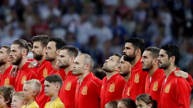 Timnas Spanyol masih memiliki persoalan terutama di lini belakang. (
