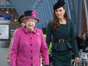 Ratu Elizabeth Selalu Pakai 2 Produk Makeup Ini