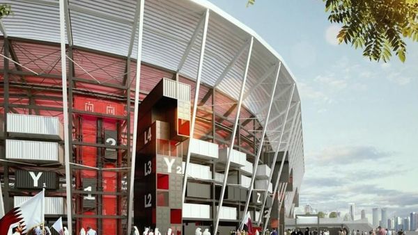 Apa Jadinya Kalau Stadion Dibuat Dari Tumpukan Peti Kemas?