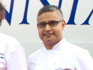 Koki Terkenal India Dipecat karena Cuit yang Dianggap Anti-Muslim Koki Terkenal India Dipecat karena Cuit yang Dianggap Anti-Muslim