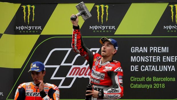 Marc Marquez mengaku tidak ingin kalah dari Jorge Lorenzo musim depan.