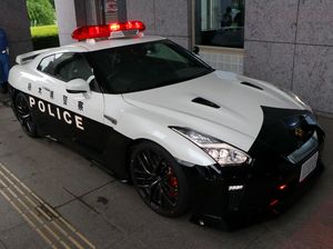 Saat Nissan GT-R Jadi Mobil Patroli Polisi