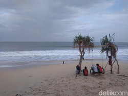 Libur Akhir Tahun, Basarnas Pantau Gunung dan Pantai di Jabar