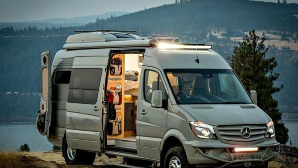 Punya Dapur Hingga Kamar Tidur, Mobil Rumah Ini Dibanderol Rp 4,4 M