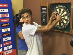 Main Lempar Dart Dulu Ah