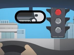 Mobil Matik Berhenti di Lampu Merah, Begini Posisi Tuas yang Benar