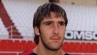 Juan Carlos Caballero berhasil menggagalkan penalti Messi saat masih berseragam Benidorm. Namun saat itu timnya tetap kalah 0-1 di ajang Copa del Rey 2008/2009. (Foto: Twitter)