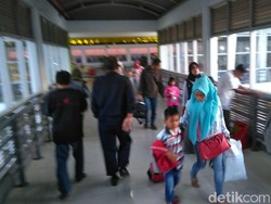 Lebaran Hari Ketiga, 37.484 Penumpang Padati Terminal Purabaya