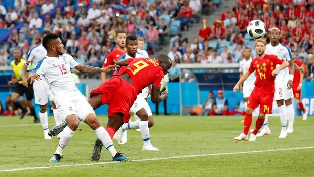 Romelu Lukaku mencetak gol setelah memanfaatkan umpan-umpan para gelandang Belgia.