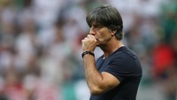 Joachim Low punya catatan oke bersama Timnas Jerman, bawa juara Piala Dunia 2014. Namun di level klub, Low cuma baru melatih tim-tim seperti Stuttgart dan Fenerbahce (Reuters)