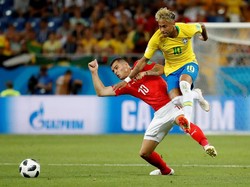 Brasil kemudian berusaha sekuat tenaga untuk mencetak gol tambahan. Foto: Damir Sagolj/Reuters