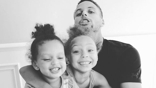 Keseruan Stephen Curry 'Carpool Karaoke' Bareng Dua Putrinya