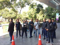 Satpam di Jember Unjuk Rasa, Ini Tuntutannya