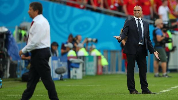 Roberto Martinez sudah menggunakan formasi tiga bek sejak melatih Wigan Athletic.