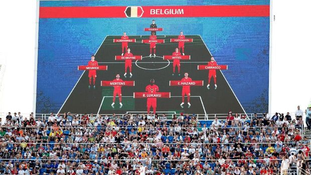 Pesona Formasi 3 Bek di Piala Dunia 2018