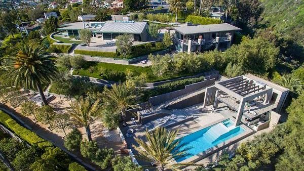 Intip Rumah Mewah Raja TV AS yang Dijual Rp 252 Miliar