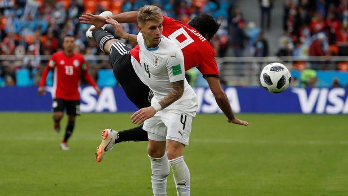 Guillermo Varela, andalan Uruguay yang pernah main di MU dan kini tak sungkan mengaku memimpikan Barcelona (Foto: Damir Sagolj/Reuters) Guillermo Varela, andalan Uruguay yang pernah main di MU dan kini tak sungkan mengaku memimpikan Barcelona (Foto: Damir Sagolj/Reuters)
