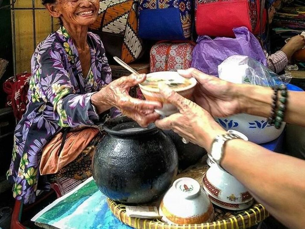 Orang Berumur Panjang Paling Banyak Ada di Yogyakarta Orang Berumur Panjang Paling Banyak Ada di Yogyakarta